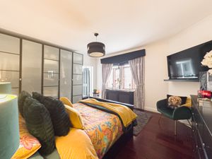 Photo 17- click for photo gallery